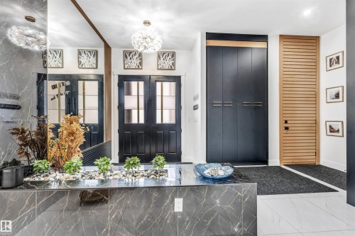 2123 18 Avenue, Edmonton, AB - Indoor Photo Showing Other Room