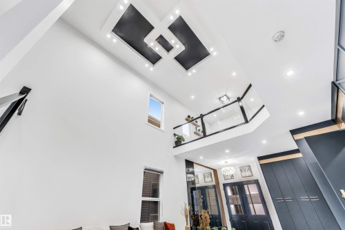 2123 18 Avenue, Edmonton, AB - Indoor Photo Showing Other Room