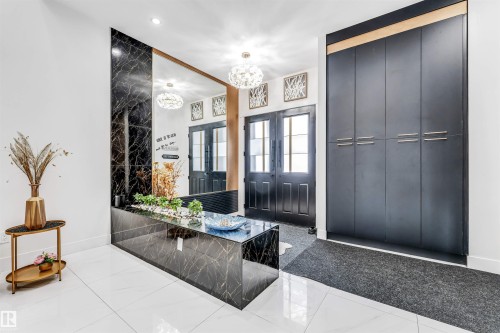 2123 18 Avenue, Edmonton, AB - Indoor Photo Showing Other Room