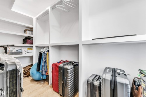 2123 18 Avenue, Edmonton, AB - Indoor With Storage