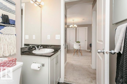 106 5816 Mullen Place, Edmonton, AB - Indoor Photo Showing Bathroom