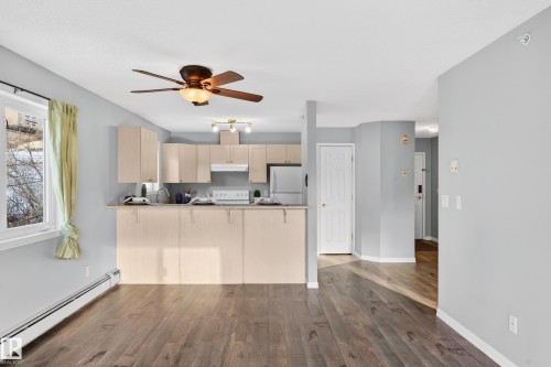 418 10403 98 Avenue, Edmonton, AB - Indoor Photo Showing Kitchen