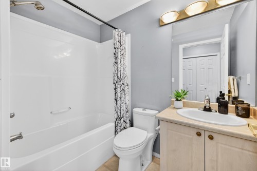 418 10403 98 Avenue, Edmonton, AB - Indoor Photo Showing Bathroom
