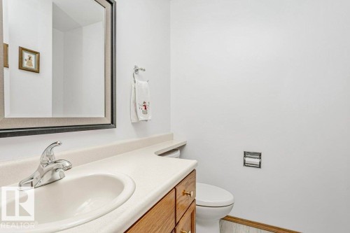 13020 157 Avenue Nw, Edmonton, AB - Indoor Photo Showing Bathroom
