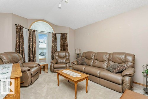 13020 157 Avenue Nw, Edmonton, AB - Indoor Photo Showing Living Room