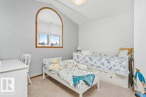 13020 157 Avenue Nw, Edmonton, AB - Indoor Photo Showing Bedroom