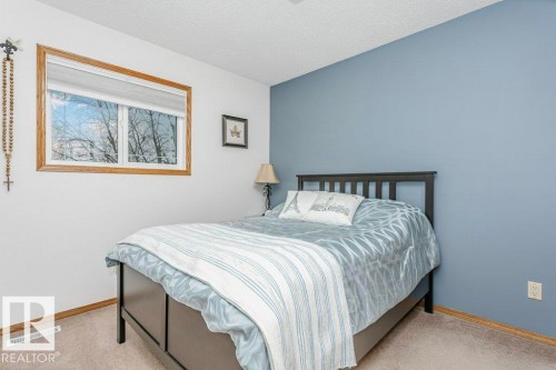 13020 157 Avenue Nw, Edmonton, AB - Indoor Photo Showing Bedroom