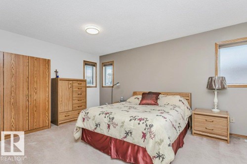 13020 157 Avenue Nw, Edmonton, AB - Indoor Photo Showing Bedroom