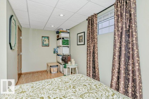13020 157 Avenue Nw, Edmonton, AB - Indoor Photo Showing Bedroom