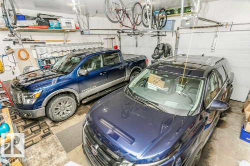 13020 157 Avenue Nw, Edmonton, AB - Indoor Photo Showing Garage