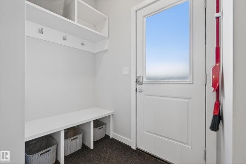 429 Pioneer Road, Spruce Grove, AB - Indoor