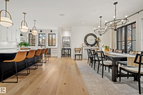 13915 104 Avenue, Edmonton, AB - Indoor Photo Showing Dining Room