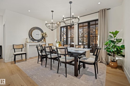 13915 104 Avenue, Edmonton, AB - Indoor Photo Showing Dining Room