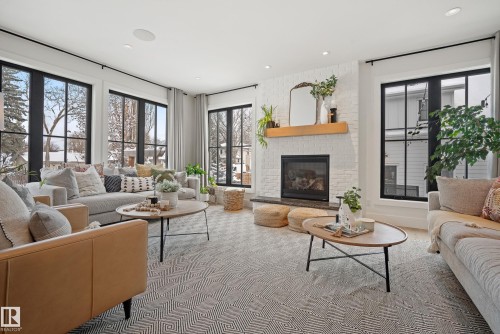 13915 104 Avenue, Edmonton, AB - Indoor Photo Showing Living Room With Fireplace