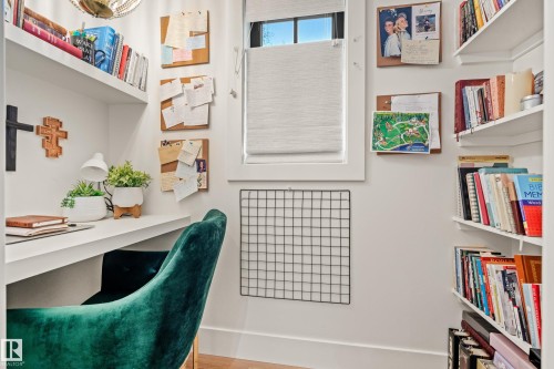 13915 104 Avenue, Edmonton, AB - Indoor Photo Showing Office