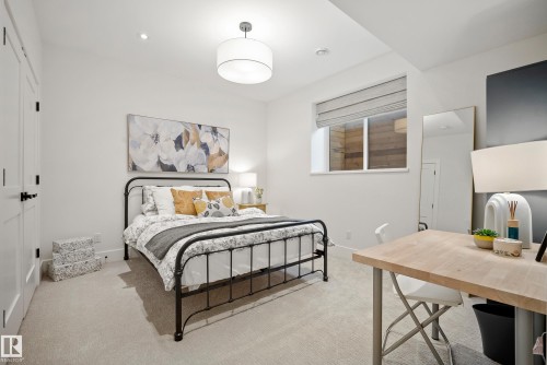 13915 104 Avenue, Edmonton, AB - Indoor Photo Showing Bedroom