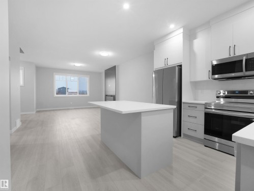 3331 Roy Brown Way, Edmonton, AB - Indoor Photo Showing Kitchen With Upgraded Kitchen