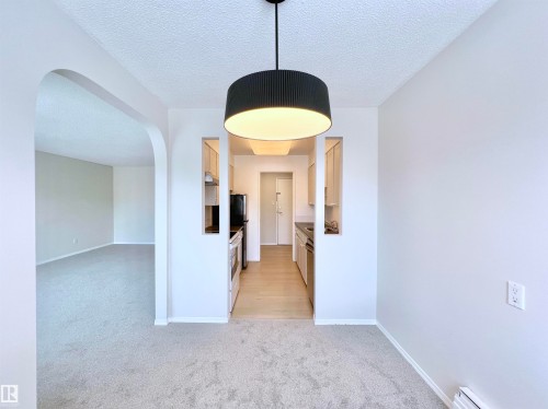 303 11450 40 Avenue, Edmonton, AB - Indoor Photo Showing Other Room