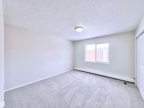303 11450 40 Avenue, Edmonton, AB - Indoor Photo Showing Other Room