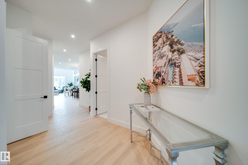 21 20425 93 Avenue, Edmonton, AB - Indoor Photo Showing Other Room