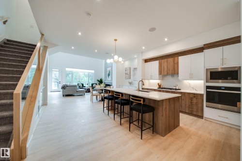 21 20425 93 Avenue, Edmonton, AB - Indoor Photo Showing Kitchen With Upgraded Kitchen