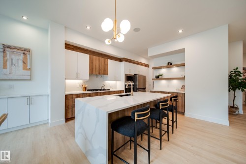 21 20425 93 Avenue, Edmonton, AB - Indoor