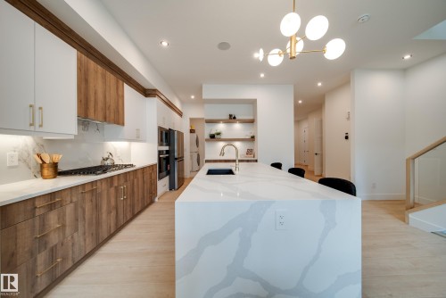 21 20425 93 Avenue, Edmonton, AB - Indoor Photo Showing Kitchen