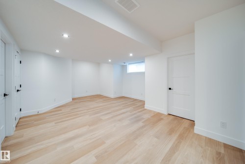 21 20425 93 Avenue, Edmonton, AB - Indoor Photo Showing Other Room