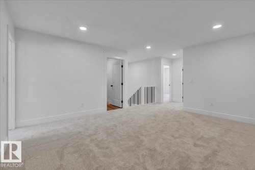 22 Sereno Lane, Fort Saskatchewan, AB - Indoor Photo Showing Other Room