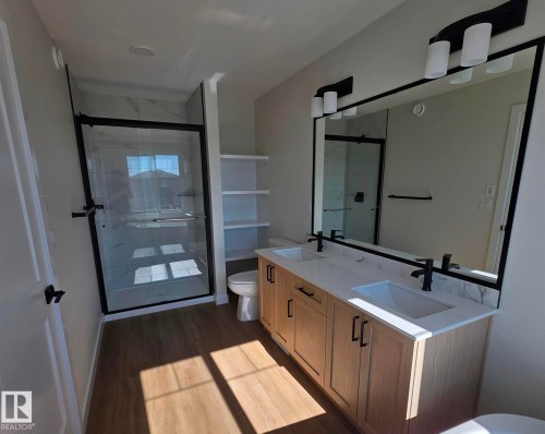 22 Sereno Lane, Fort Saskatchewan, AB - Indoor Photo Showing Bathroom