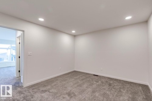 7513 Klapstein Link Link, Edmonton, AB - Indoor Photo Showing Other Room