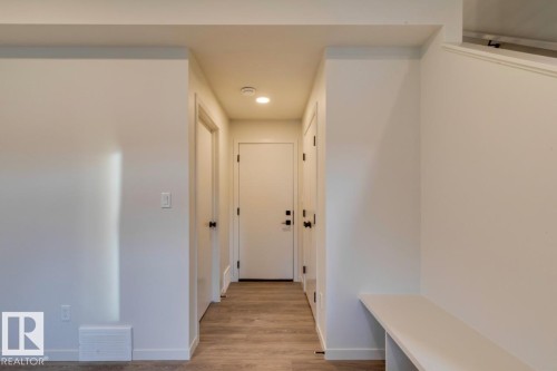 7513 Klapstein Link Link, Edmonton, AB - Indoor Photo Showing Other Room