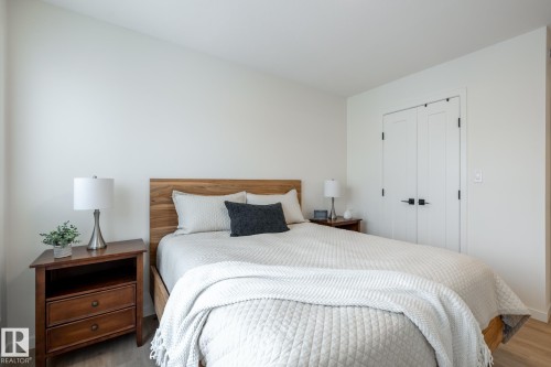 7529 Klapstein Link, Edmonton, AB - Indoor Photo Showing Bedroom
