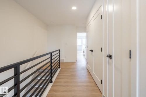 7529 Klapstein Link, Edmonton, AB - Indoor Photo Showing Other Room