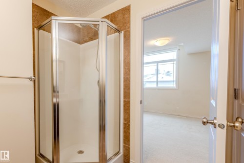 28 9511 102 Ave, Morinville, AB - Indoor Photo Showing Bathroom