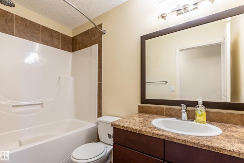 28 9511 102 Ave, Morinville, AB - Indoor Photo Showing Bathroom
