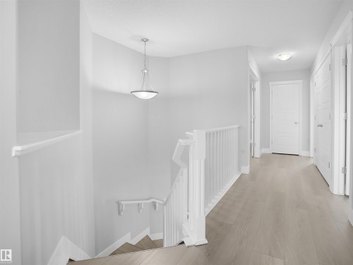 5903 12 Avenue, Edmonton, AB - Indoor Photo Showing Other Room