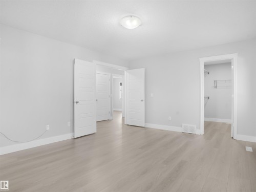 5903 12 Avenue, Edmonton, AB - Indoor Photo Showing Other Room
