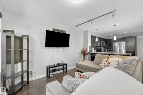 107 1031 173 Street, Edmonton, AB - Indoor Photo Showing Living Room