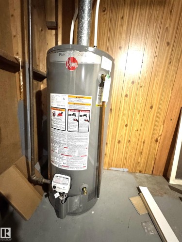 5015 47 Ave, Onoway, AB - Indoor Photo Showing Basement