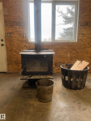 5015 47 Ave, Onoway, AB - Indoor With Fireplace