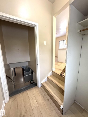 5015 47 Ave, Onoway, AB - Indoor Photo Showing Other Room