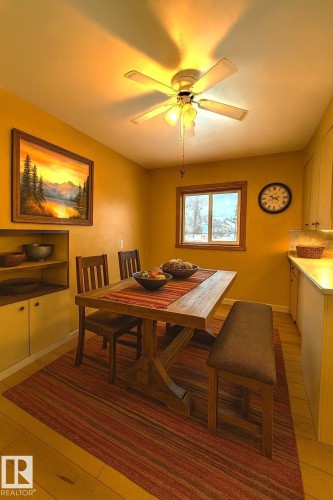 5015 47 Ave, Onoway, AB - Indoor Photo Showing Dining Room