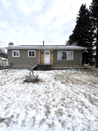 5015 47 Ave, Onoway, AB - Outdoor