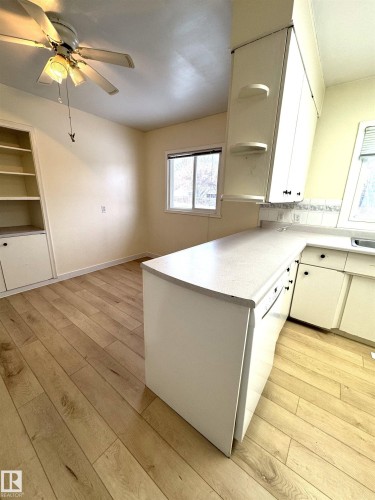 5015 47 Ave, Onoway, AB - Indoor