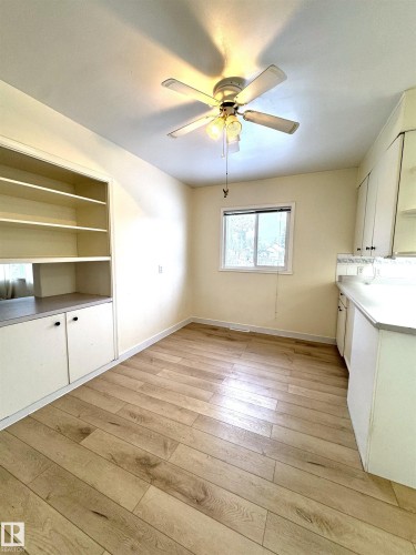 5015 47 Ave, Onoway, AB - Indoor