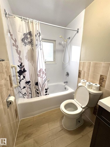 5015 47 Ave, Onoway, AB - Indoor Photo Showing Bathroom