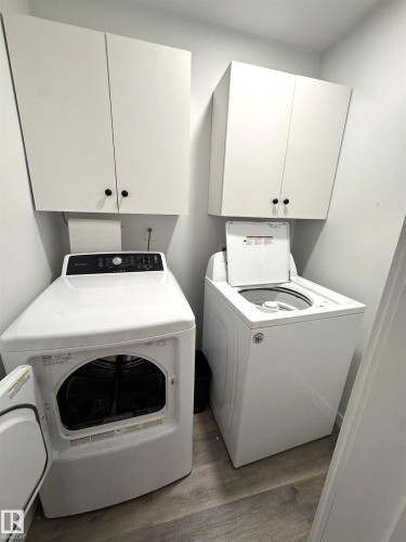 5015 47 Ave, Onoway, AB - Indoor Photo Showing Laundry Room