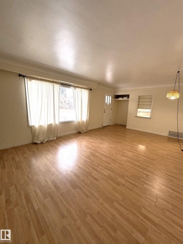 5015 47 Ave, Onoway, AB - Indoor Photo Showing Other Room