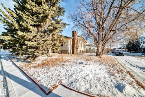 4813 52 Avenue, Stony Plain, AB - Outdoor